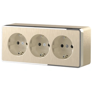 Изображение Розетка тройная с заземлением и шторками Gallant (шампань рифленый) W5073110